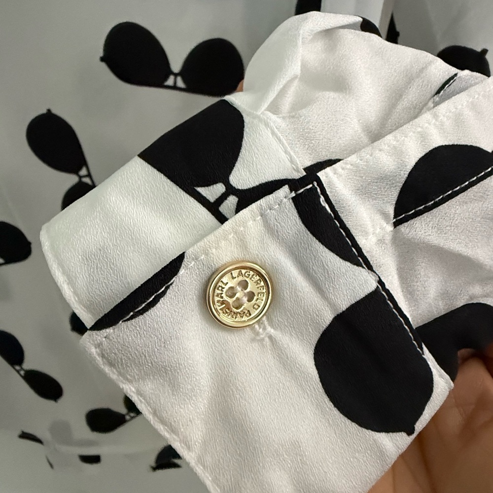 Karl Lagerfeld Paris Sunglasses Blouse size Small NWT - Picture 4 of 10